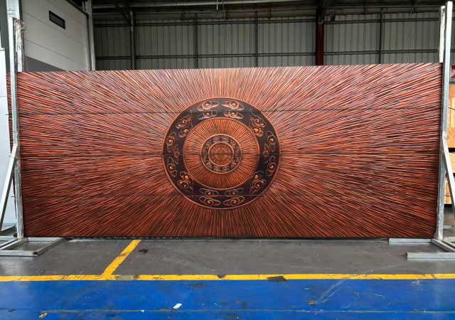 <b>实木车库门</b>